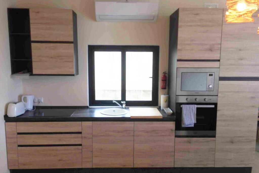 شقة Mellieha Luxury Penthouse With Sea & Country Views المظهر الخارجي الصورة